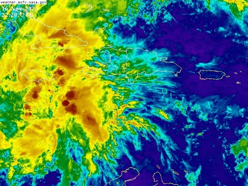 Alerta amarilla en 14 provincias por lluvias