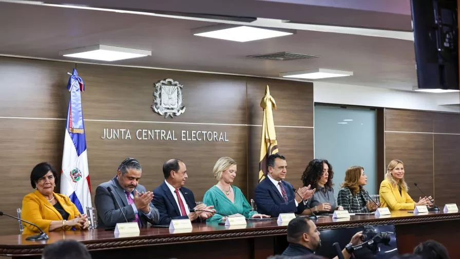 Estudio muestra baja participación de la mujer en la política dominicana