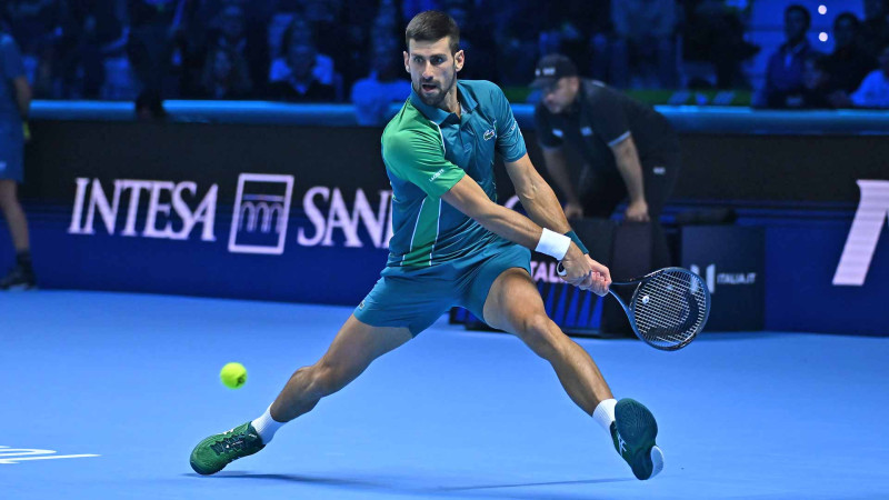 Djokovic y Sinner se volverán a enfrentar en las Finales de la ATP; ahora por el título