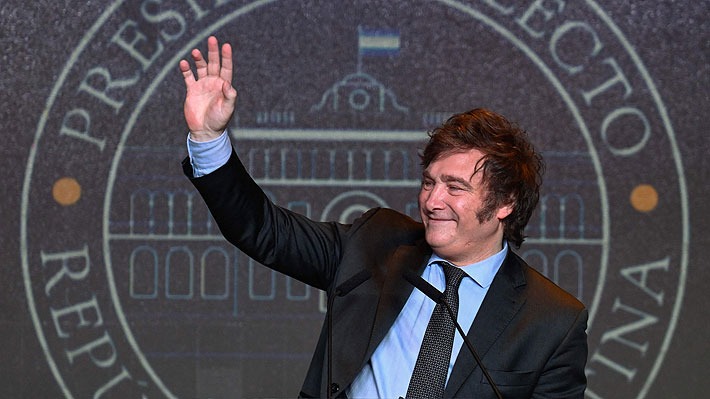 Milei celebra su triunfo con agradecimientos a Macri: "Hoy comienza la reconstrucción de Argentina"