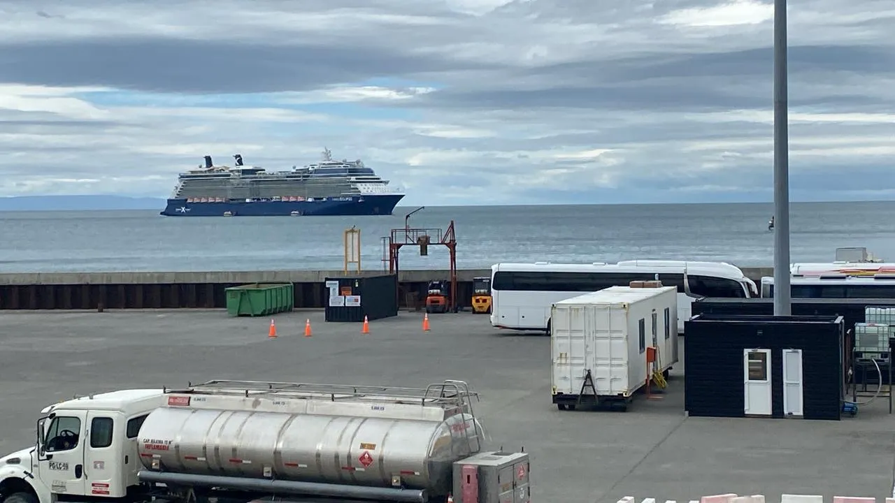 Entregan estadísticas parciales de Temporada Turística de Cruceros 2023-2024 en la zona austral