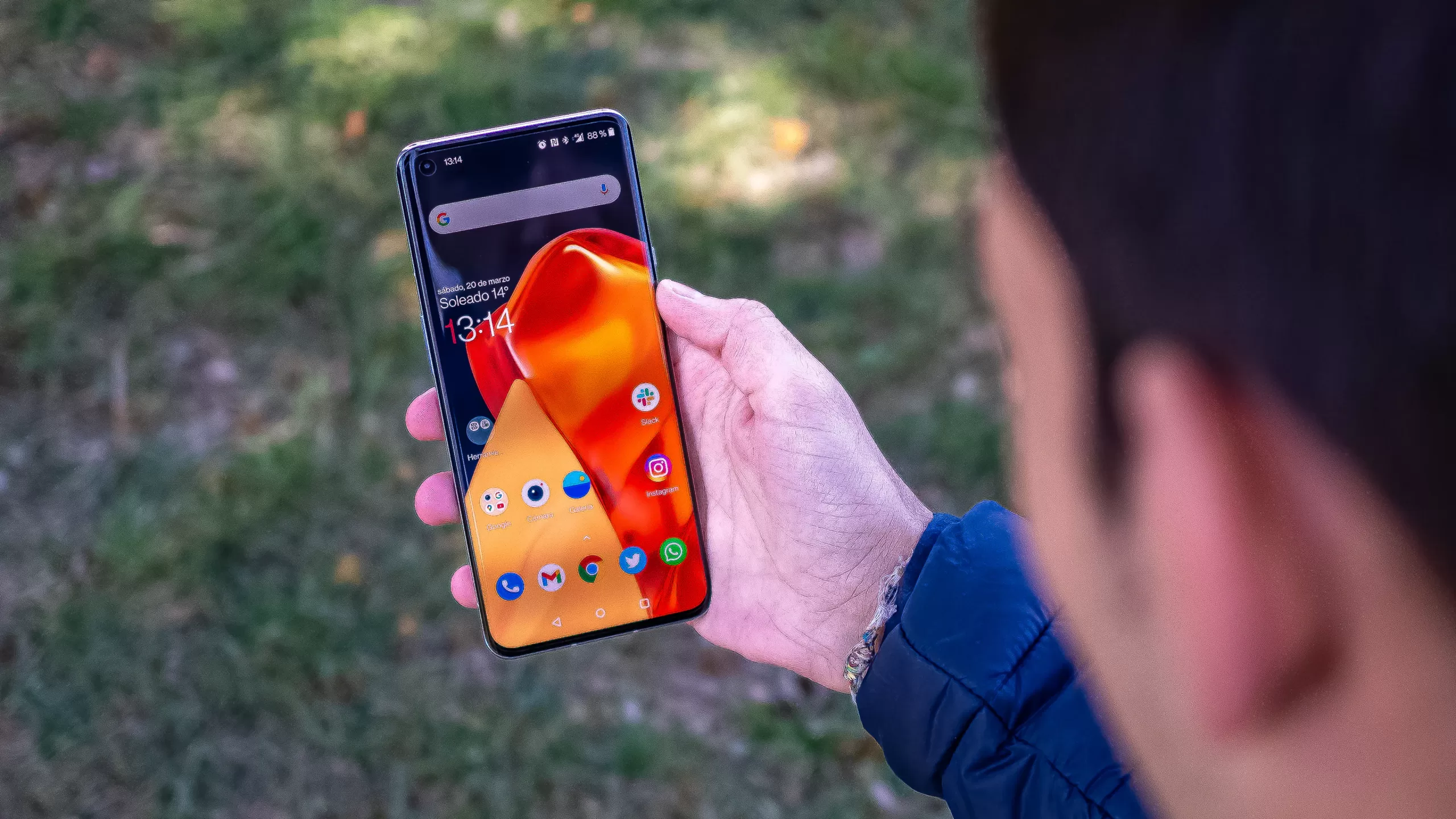 Amazon está liquidando un potentísimo móvil OnePlus 12GB de RAM más barato que en el Black Friday