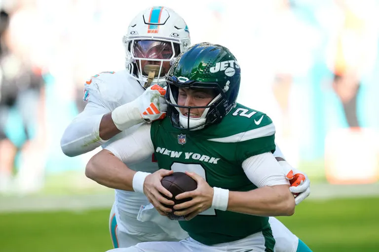 Zach Wilson descartado para el Jets vs. Patriots. Podría ser el fin de su era como QB en Nueva York