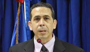 Designan a Diego Pesqueira como director de comunicaciónes en Minerd