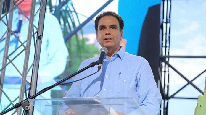 Investigación revela contrataciones del Gobierno por más de 260 millones de pesos con empresa de González Cuadra