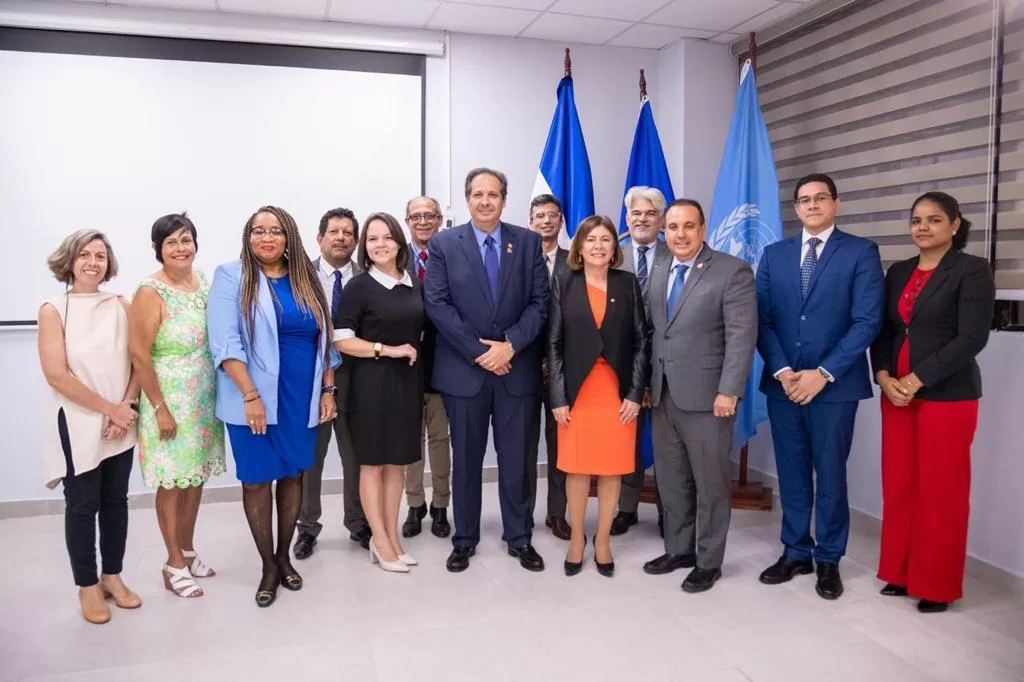 Ministro de Salud Pública visita representante de OPS en el país; acuerdan trabajar en equipo