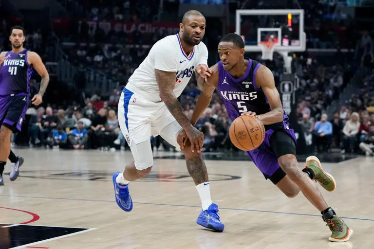 Los Kings derrotan a Clippers 123-107 y les asestan sus primeras derrotas seguidas desde diciembre