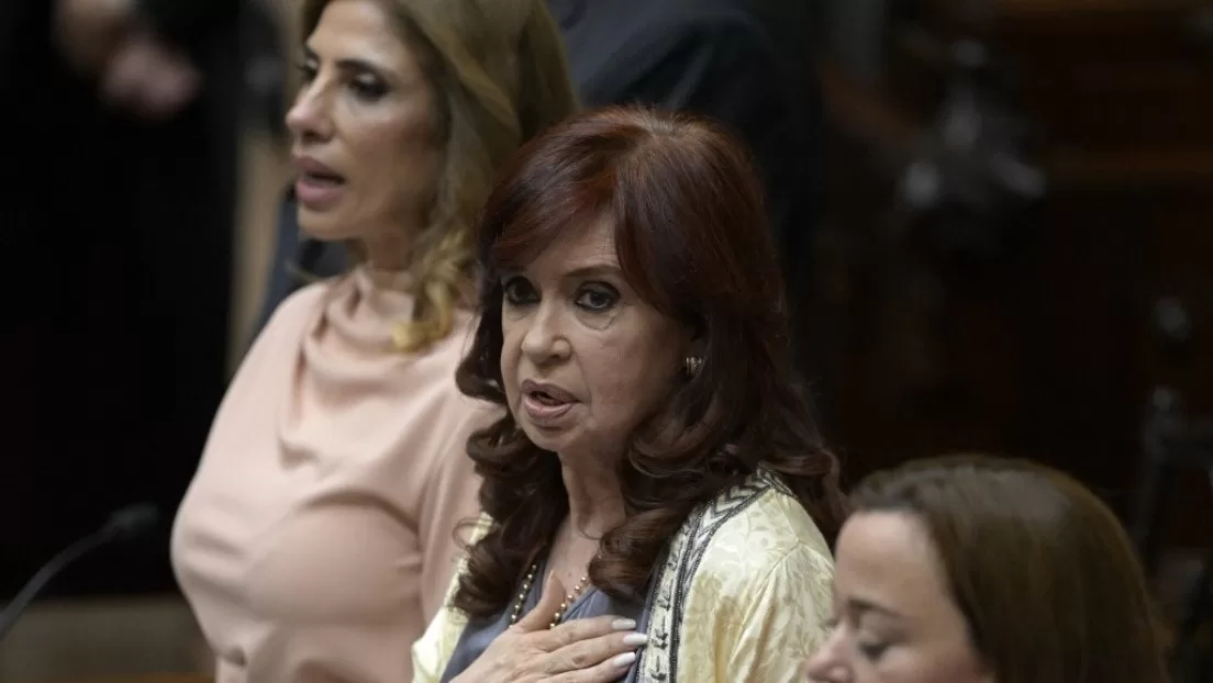 Cristina Fernández comparte un documento que "explica mejor que nada la inédita situación" que vive Argentina con la obra pública