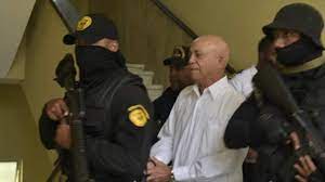 Jueza condena a 5 años de cárcel abogado Jhonny Portorreal por violar ley de armas y estafar familia Rosario