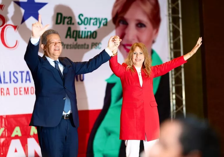 Leonel Fernández es proclamado por otro partido político como su candidato presidencial