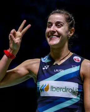 Carolina Marín, a semifinales tras arrollar a la séptima favorita