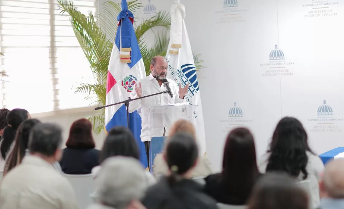 Juan-Manuel-Rosario-viceministro-2-1-1140x694