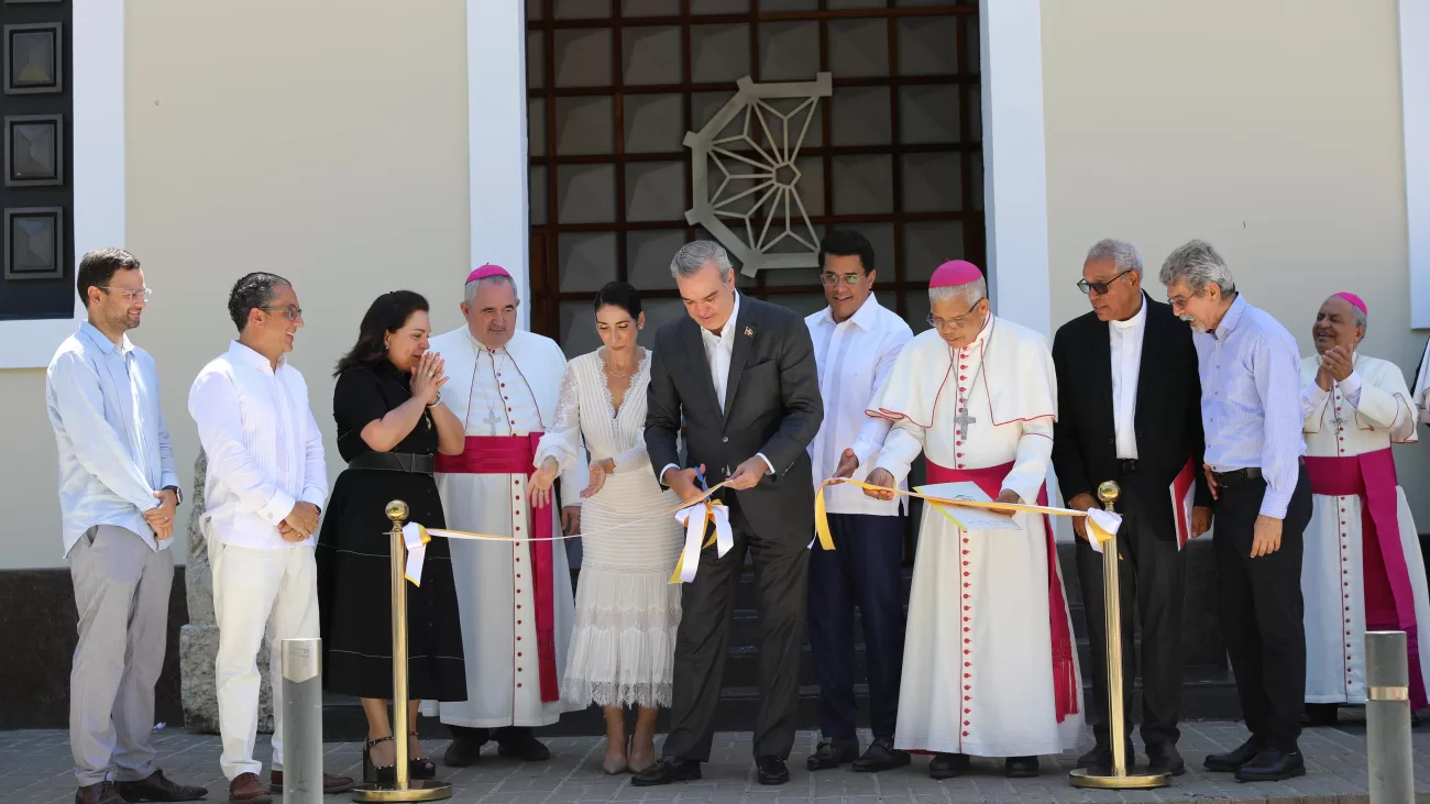 Presidente Abinader entrega Museo de la Catedral de Santo Domingo que fortalecerá la oferta turística, cultural y religiosa del centro histórico