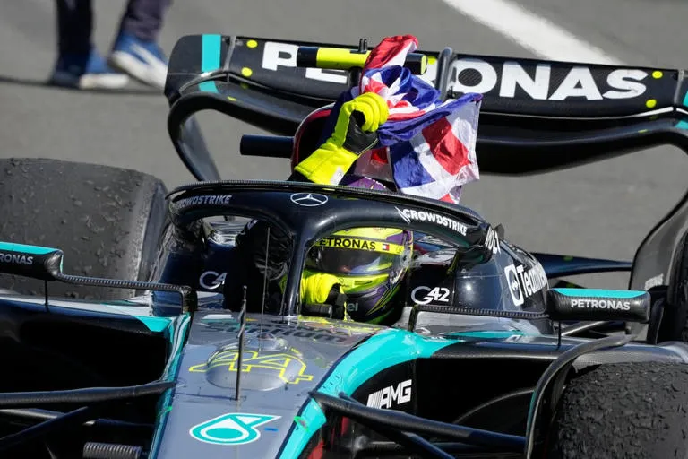 F1: Lewis Hamilton explicó su emoción y llanto luego de ganar en Silverstone la mejor carrera del año