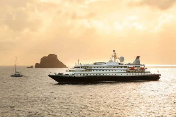 SeaDream Yacht Club presenta programas extensos Grand Yachting Voyages