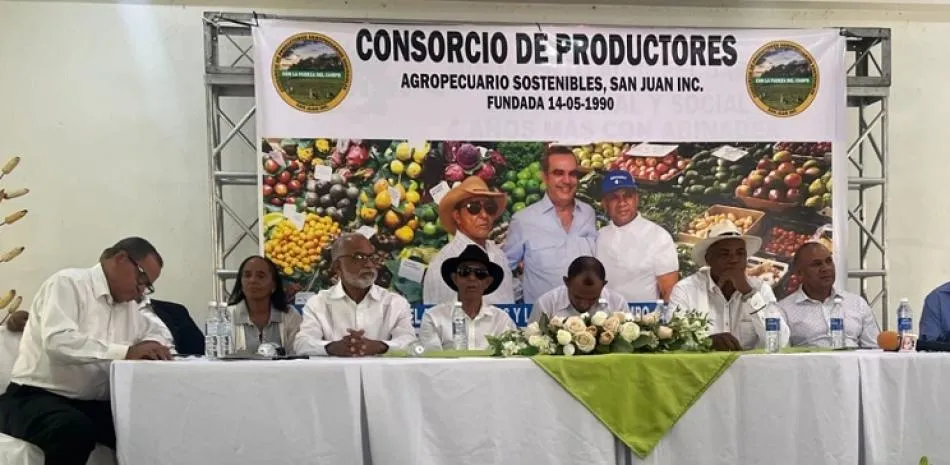 Productores piden al Presidente otorgue permiso para estudios medioambientales en San Juan