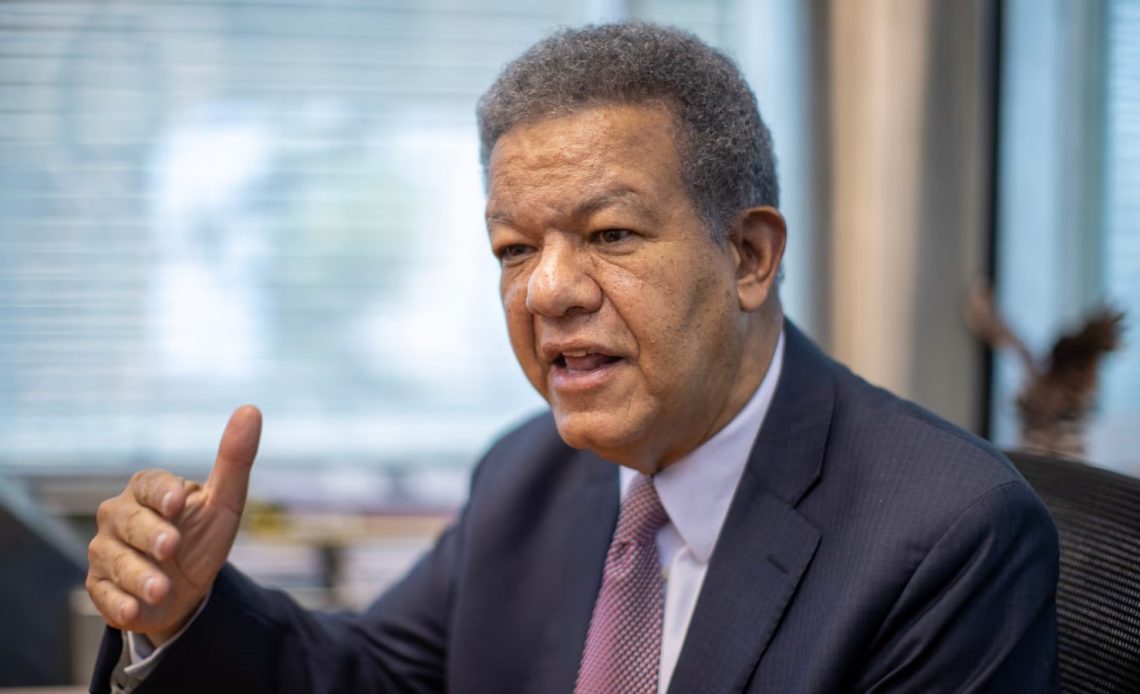 Leonel dice Abinader confunde al procurador con el Ministerio Público