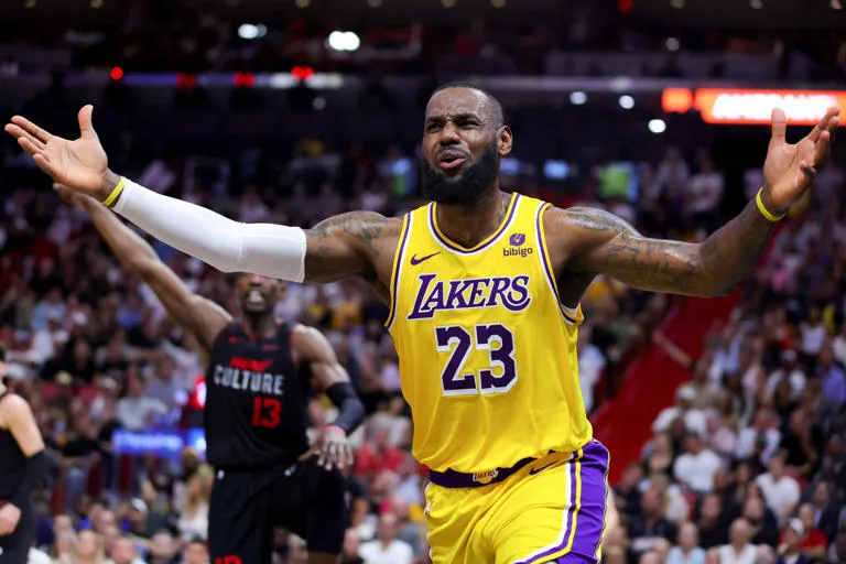 ¿Traición a Lakers? Warriors firman a jugador que fue cortado por el quinteto de LeBron