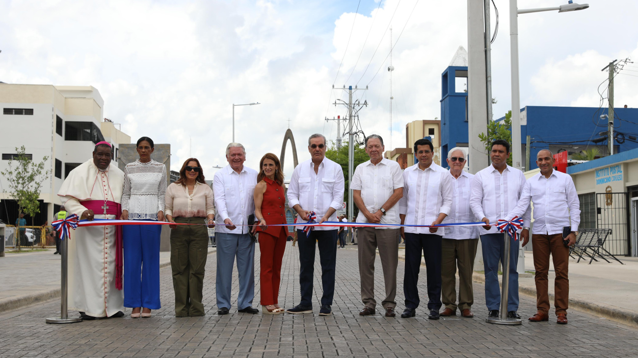 Presidente Abinader inaugura Boulevard de la Peregrinación y reconstrucción de calles circundantes de la Basílica de Higüey