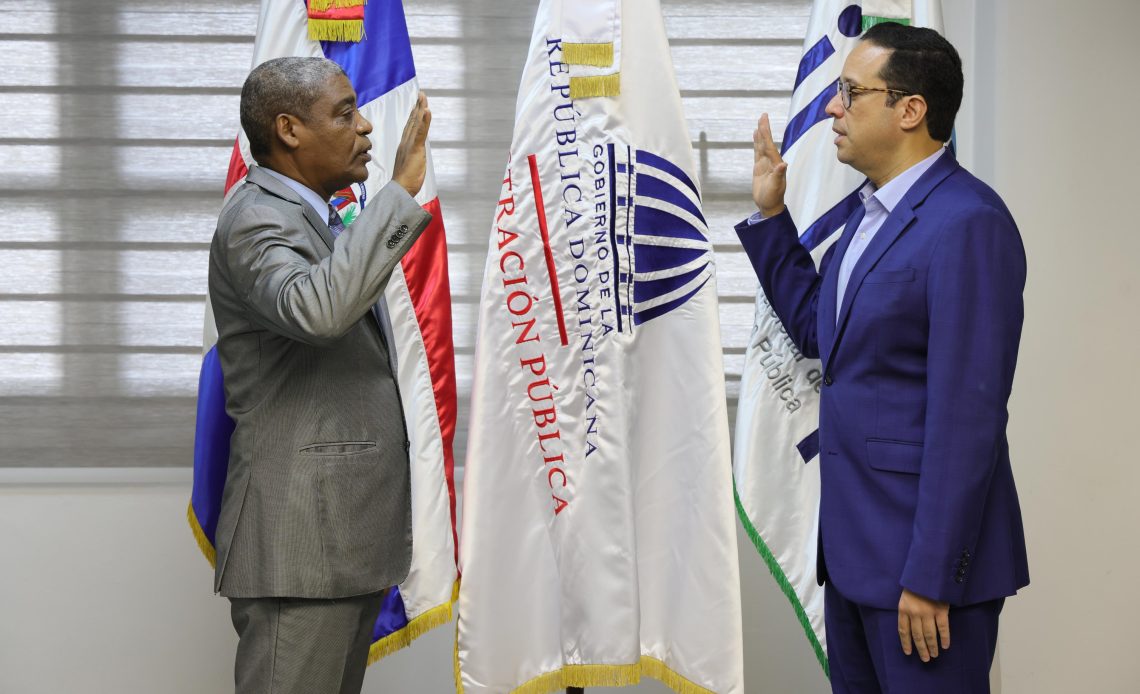 Juramentan un nuevo director del INAP - VISION RDN