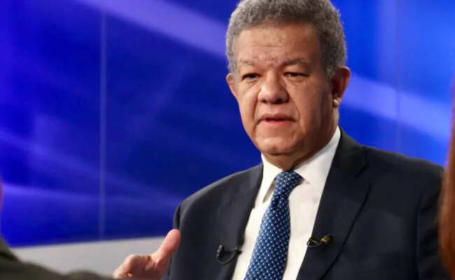 Leonel Fernández dice reforma fiscal que será retirada del congreso es regresiva, no progresiva