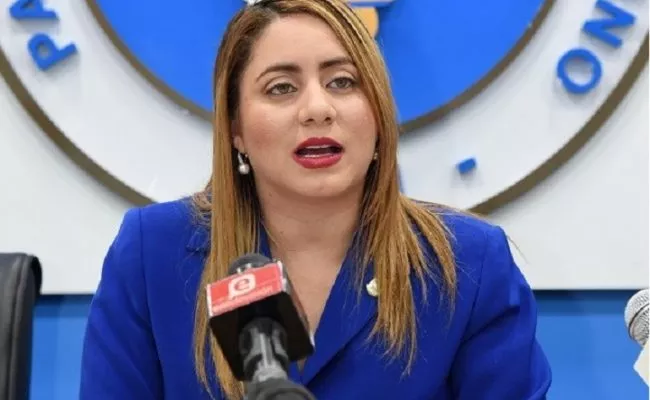Gloria Reyes llama a las mujeres políticas a moverse un poco más para ganar en algún momento la Presidencia de la República