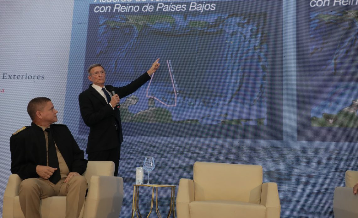 MIREX dice RD gana 11 millas náuticas tras negociación con Países Bajos