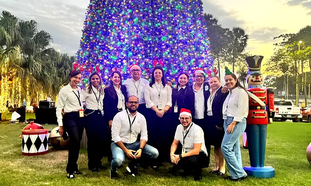 La Navidad brilla en Aeropuerto del Cibao