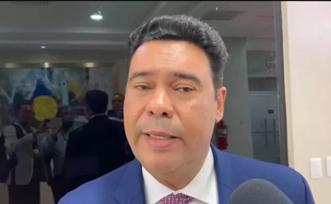 Cholitín advierte a sector sindical no hacer un "show" con el tema de la cesantía laboral
