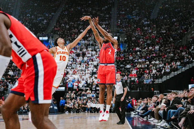 NBA: Volvió a jugar Kawhi Leonard tras nueve meses y ganaron los Clippers. Hubo más