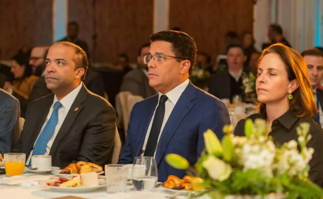 Ministro de Turismo llama a inversionistas dejarse atraer por la belleza de lugares turísticos de RD