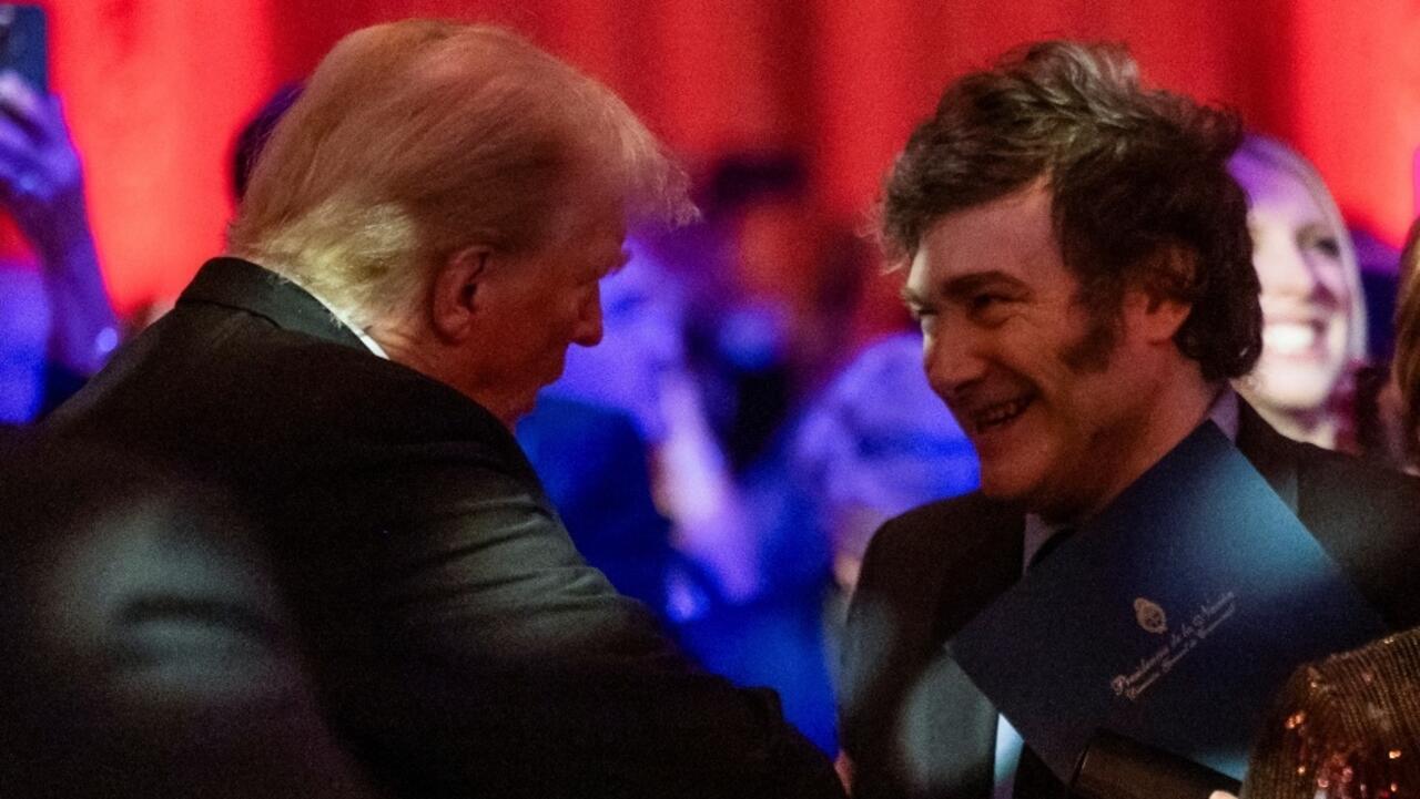 Trump y Milei sostienen una reunión