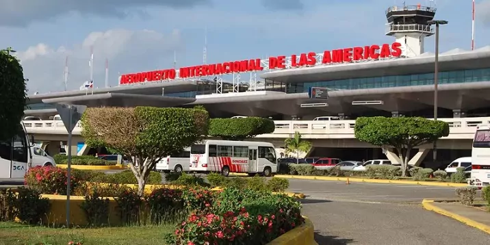 Arriban a República Dominicana 109 dominicanos deportados desde Estados Unidos