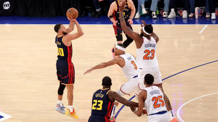 La marca histórica de triples que puede alcanzar Steph Curry en la NBA