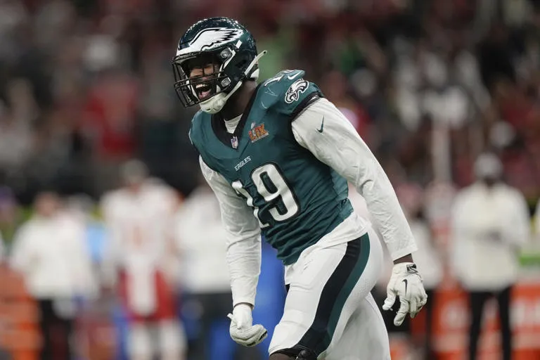 Josh Sweat y Milton Williams encabezan lista de agentes libres de la NFL tras ganar el Super Bowl