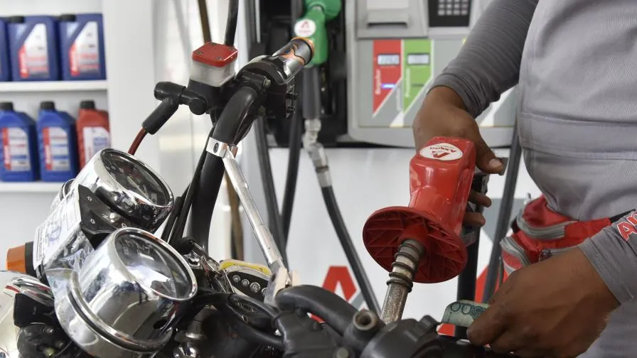 Gobierno mantiene precio de combustibles esenciales y subsidia el GLP con RD$150.1 millones