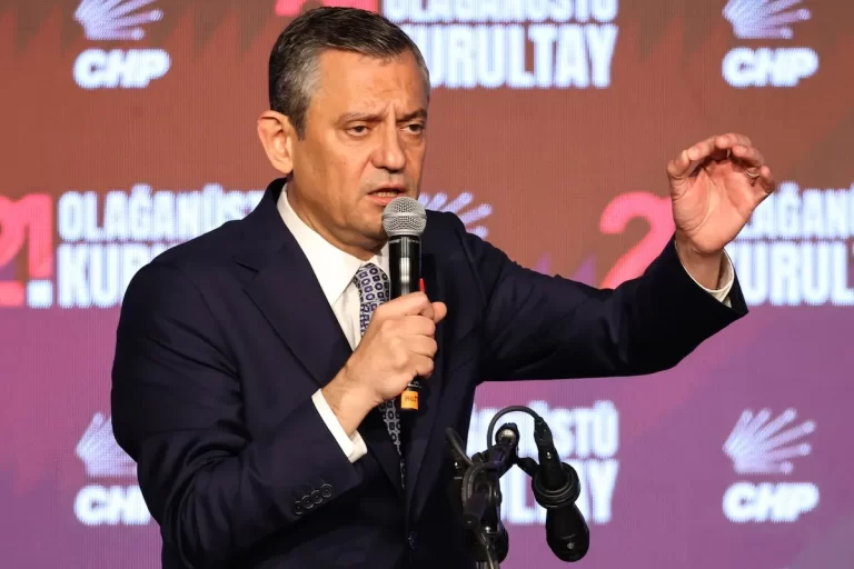 El líder opositor turco desafió a Erdogan: pidió adelantar las elecciones tras la detención del alcalde de Estambul