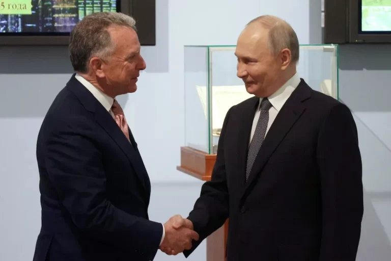 EEUU aseguró que Putin quiere negociar una “paz permanente” en Ucrania a cambio del control de cinco territorios clave