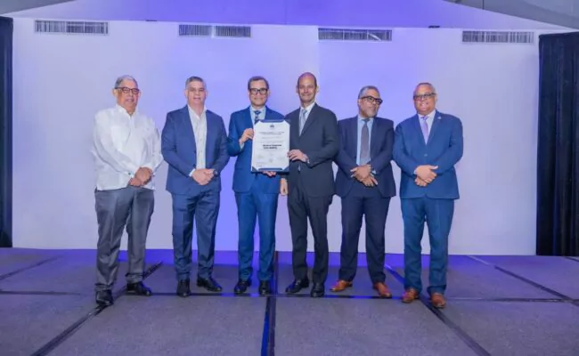 Médico Express fortalece su liderazgo en salud y sostenibilidad con nueva certificación del Ministerio de Trabajo