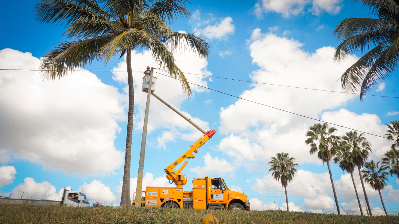 Edeeste refuerza el cuidado preventivo debido a la temporada de huracanes 2025.
