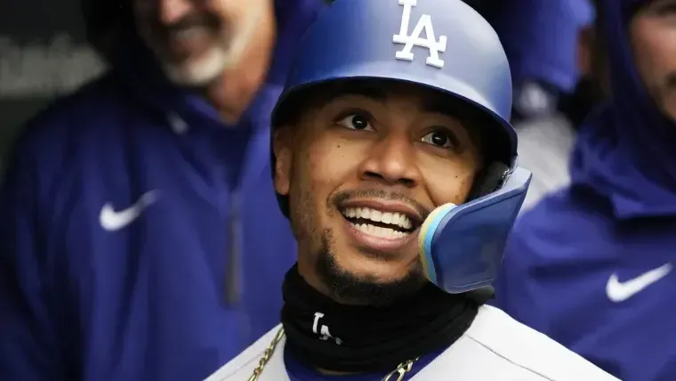 Mookie Betts responde a críticas: "Jugar de shortstop no afecta mi ofensiva"