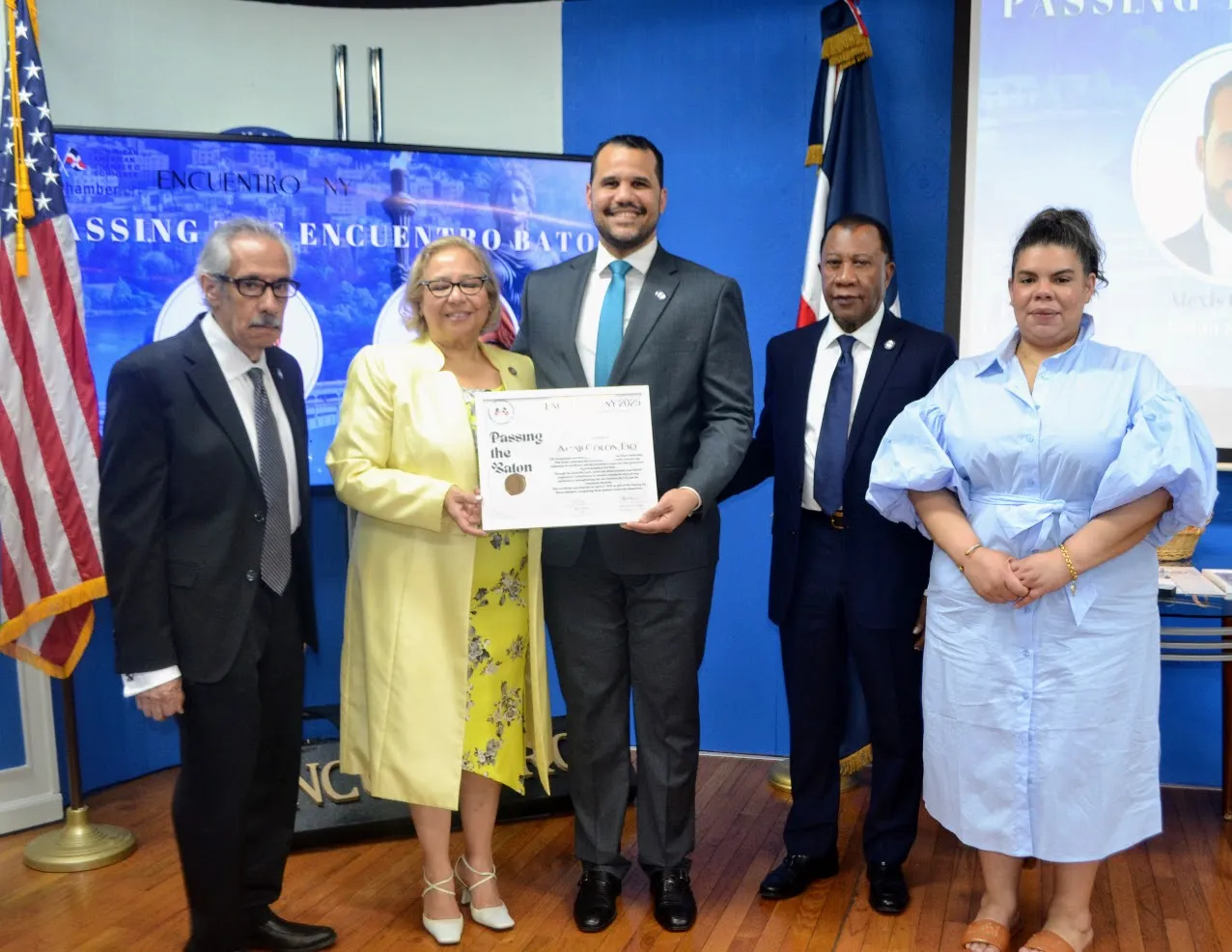 Reconocen abogado aportes y trayectoria abogado RD