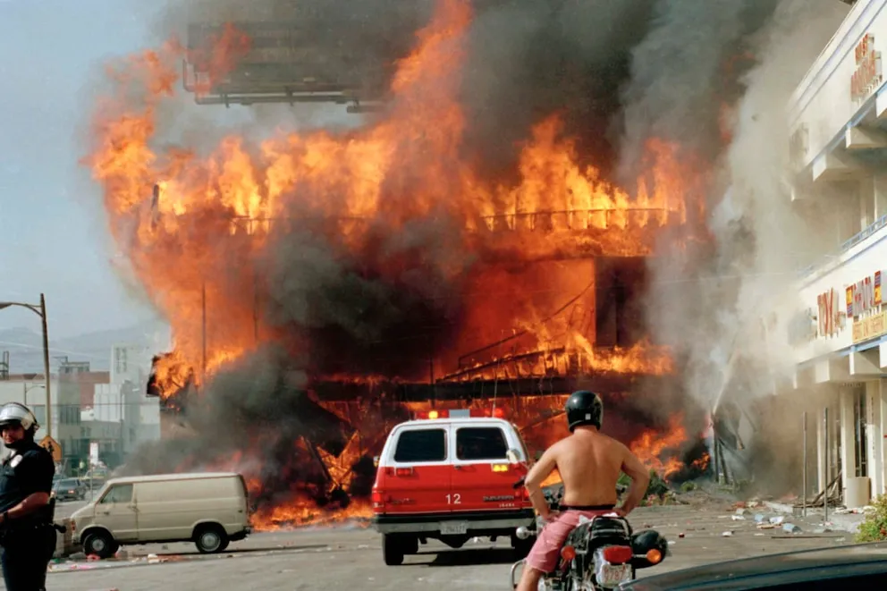 En esto se diferencian las protestas de Los Ángeles de los disturbios de Rodney King en 1992