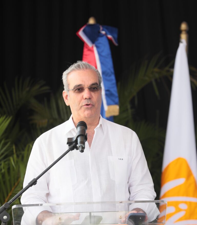 Abinader: “Nuevos hoteles aportarán 2,000 habitaciones a Miches”