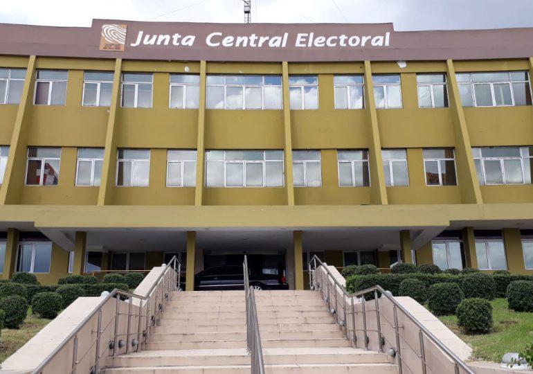 Junta Central Electoral aclara tratamiento de trámites jurídicos previos a la entrada en vigencia de nueva resolución de tasas
