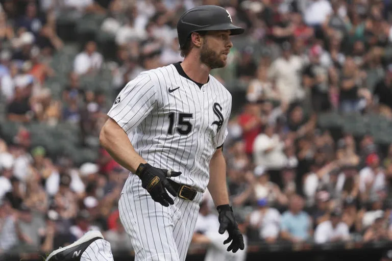 Yankees refuerzan su ofensiva: Austin Slater llega desde los Medias Blancas para fortalecer los jardines