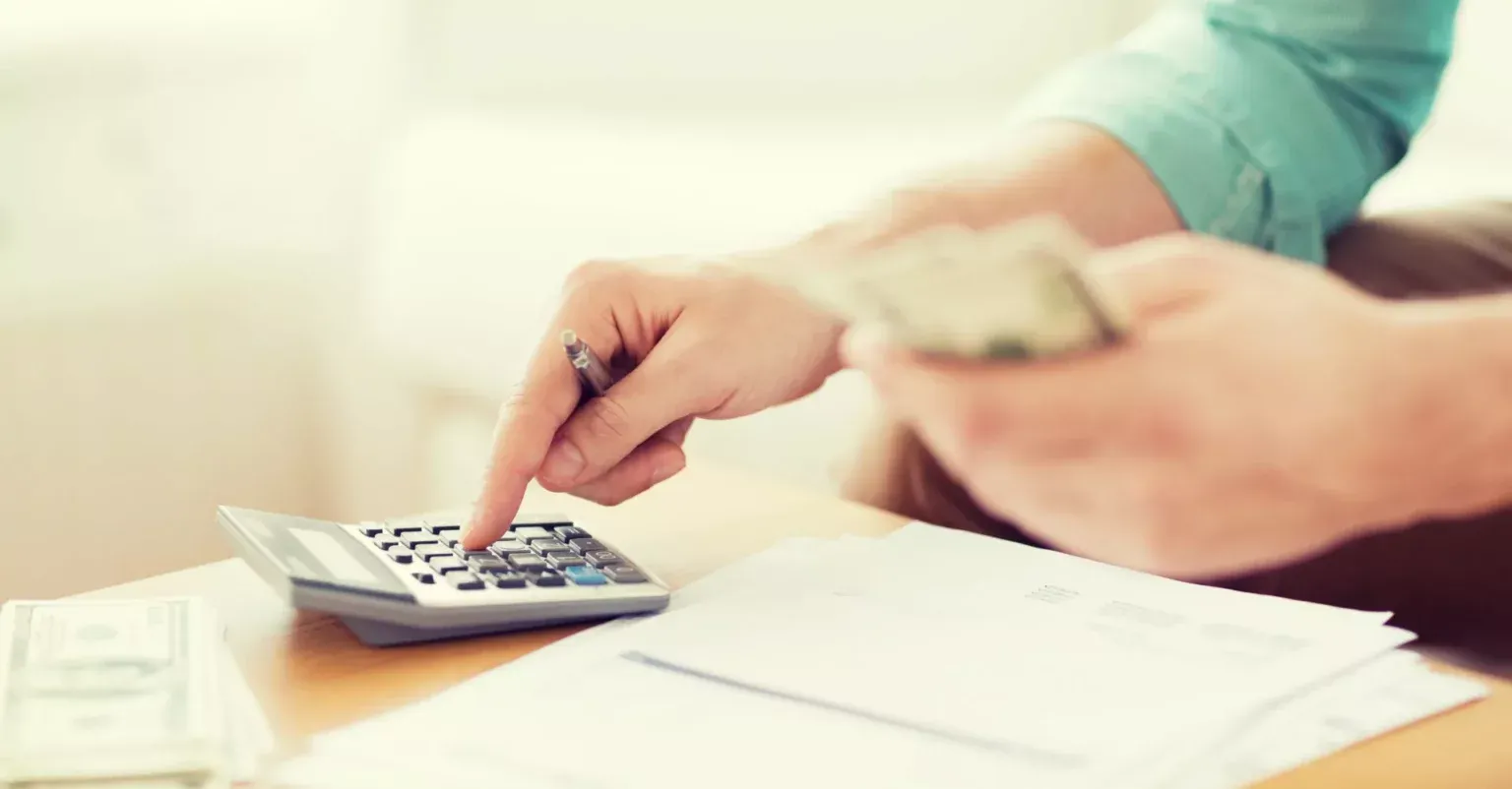 Estrategias para salir de las deudas y mejorar tu salud financiera