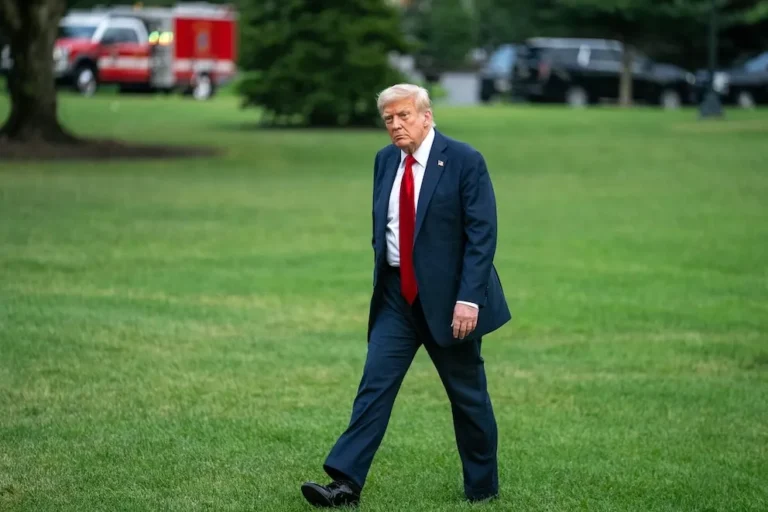 TRUMP CUESTIONA RUMBO DE BRASIL Y ADVIERTE POSIBLES SANCIONES COMERCIALES