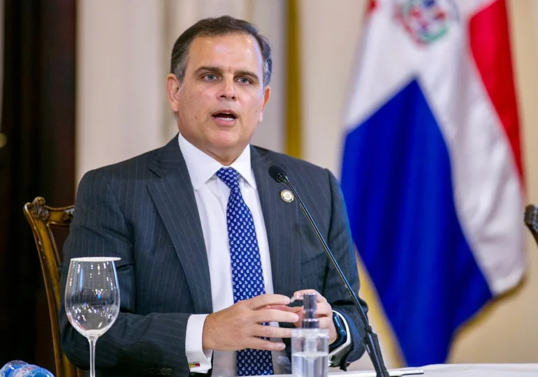 Se divulga carta de renuncia de Jochi Vicente tras designación de Magín Díaz como nuevo ministro de Hacienda