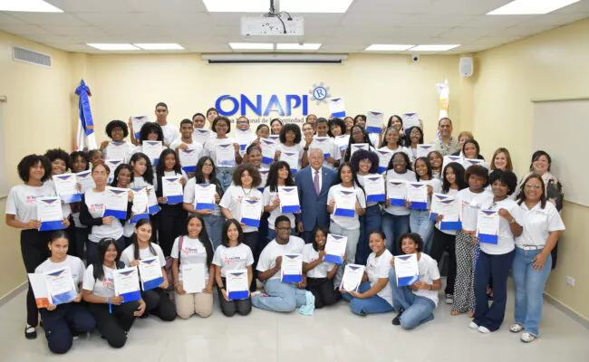 ONAPI concluyó octava edición del Campamento Verano Innovador 2025; participaron 50 estudiantes de diferentes centros educativos públicos